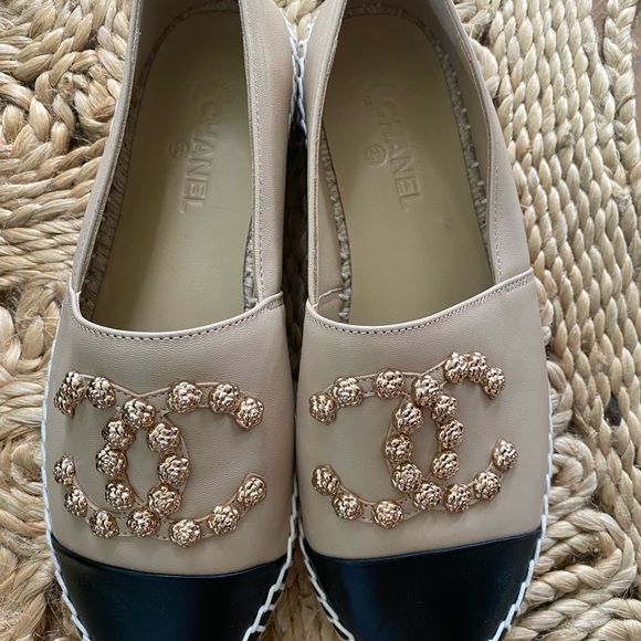 Chanel Camellia Studded Lambskin Espadrill Flats - Picture 4 of 9